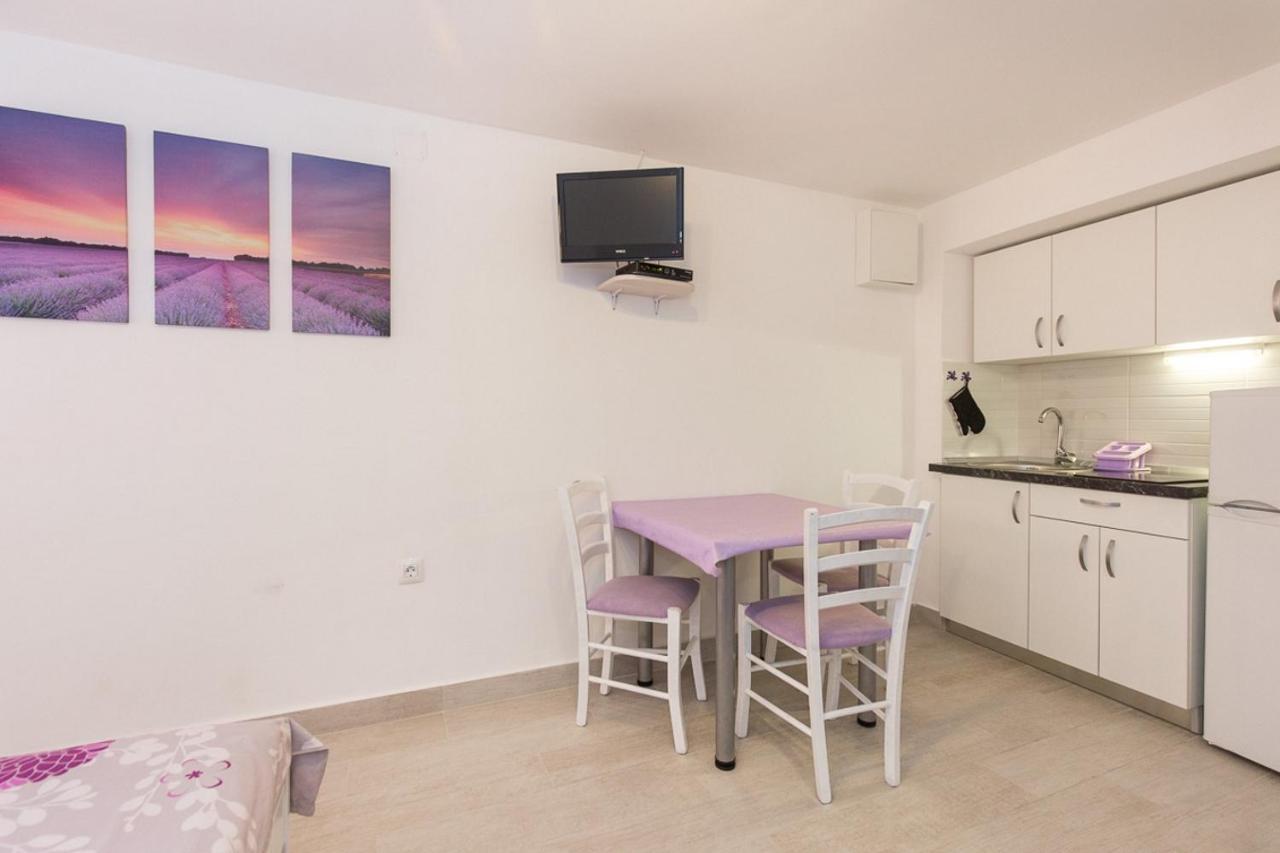Studio Neva Baška Dış mekan fotoğraf