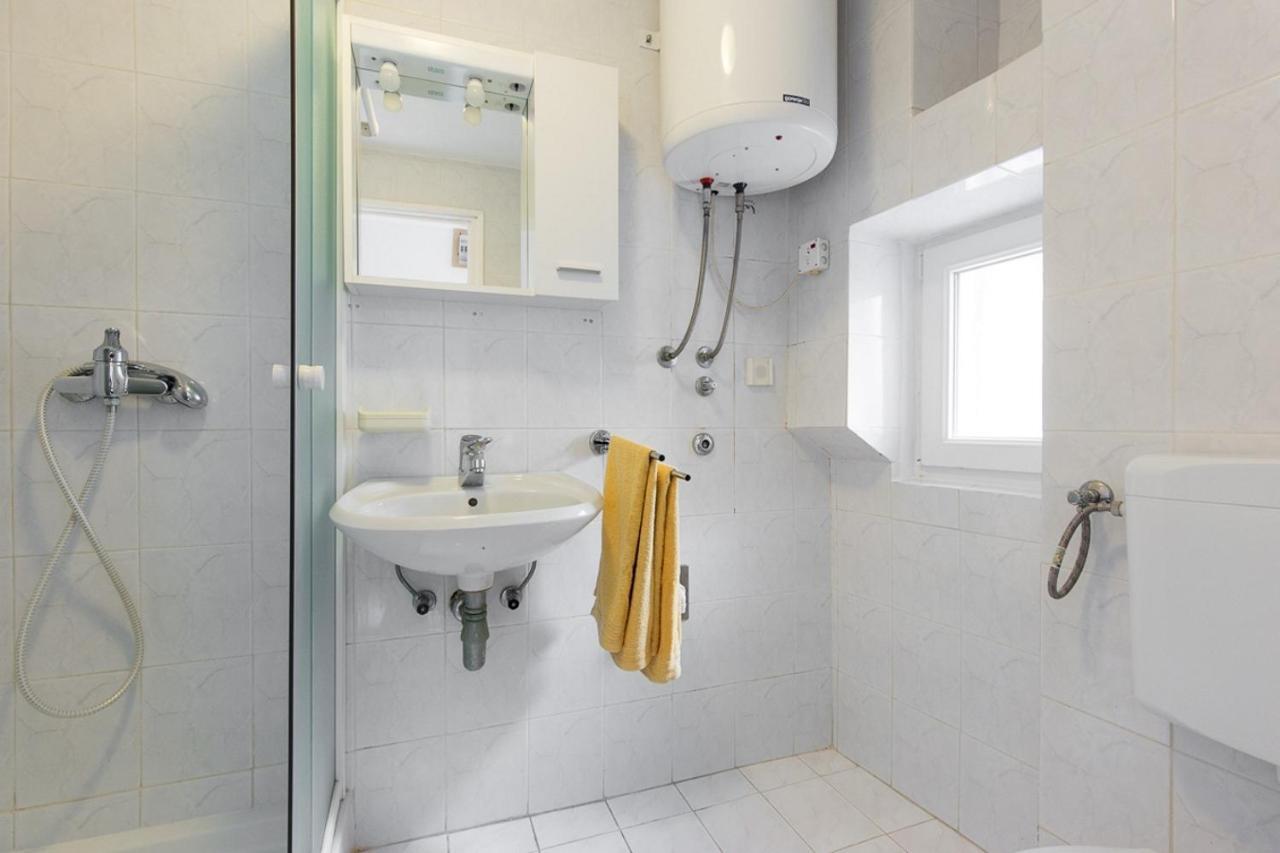 Studio Neva Baška Dış mekan fotoğraf