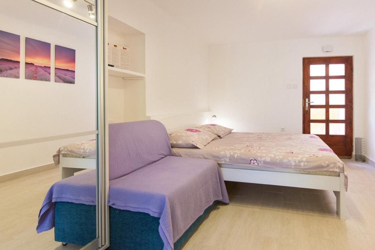 Studio Neva Baška Dış mekan fotoğraf